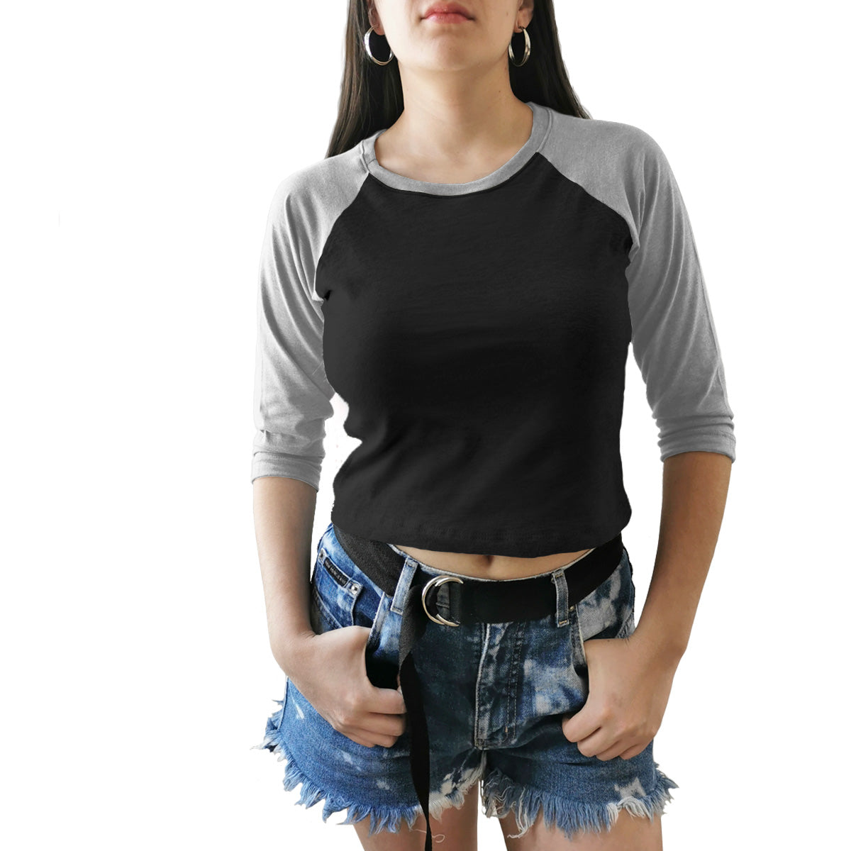 crop top beisbolera raglan negro gris